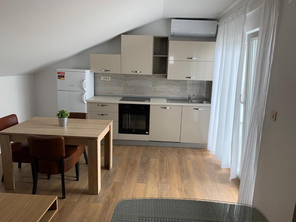 Korta Adria Apartamento Drage Exterior foto